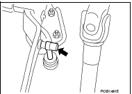 7. Pull up the lock pin (1) from connector of master cylinder (2) and