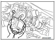 5. Remove electric controlled coupling oil seals from electric controlled